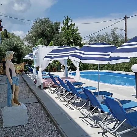 Rose Mesonghi Daire *